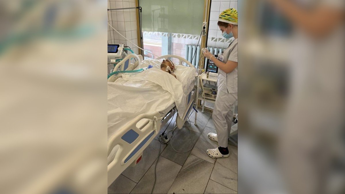 В больнице Днепра спасли бойца, получившего тяжелое ранение на фронте
