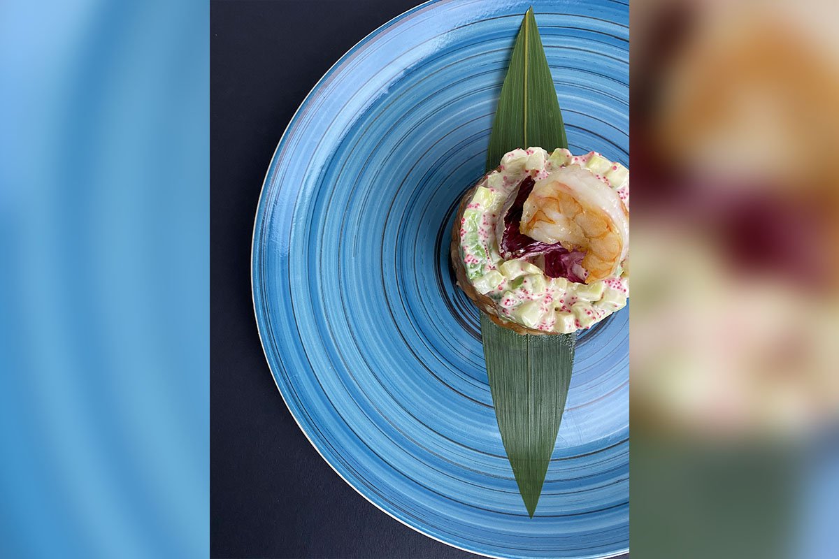 Посидіти з друзями Посидіти з друзями