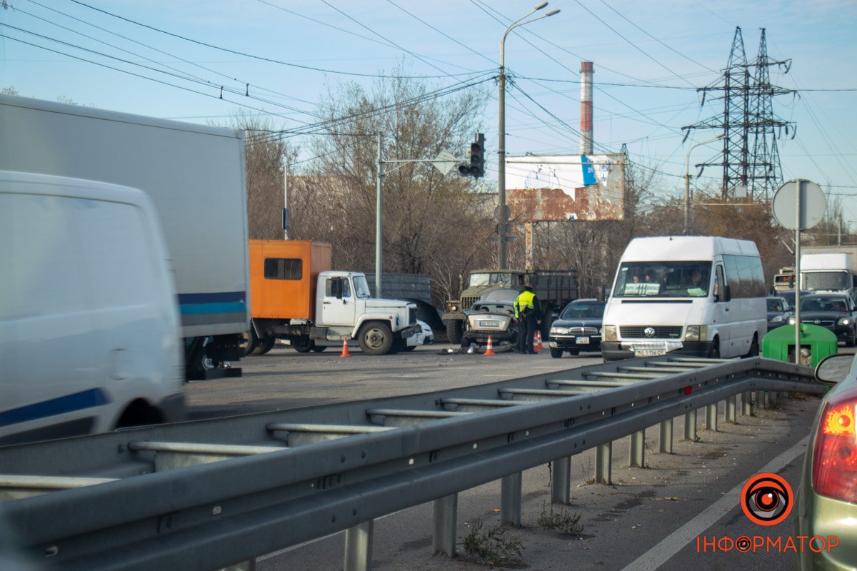 Тут дорогу не поділили 3 автівки - Kia, ГАЗ та ВАЗ