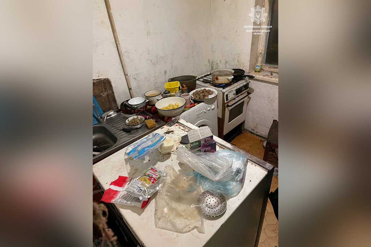 Малюків доставили до лікарні