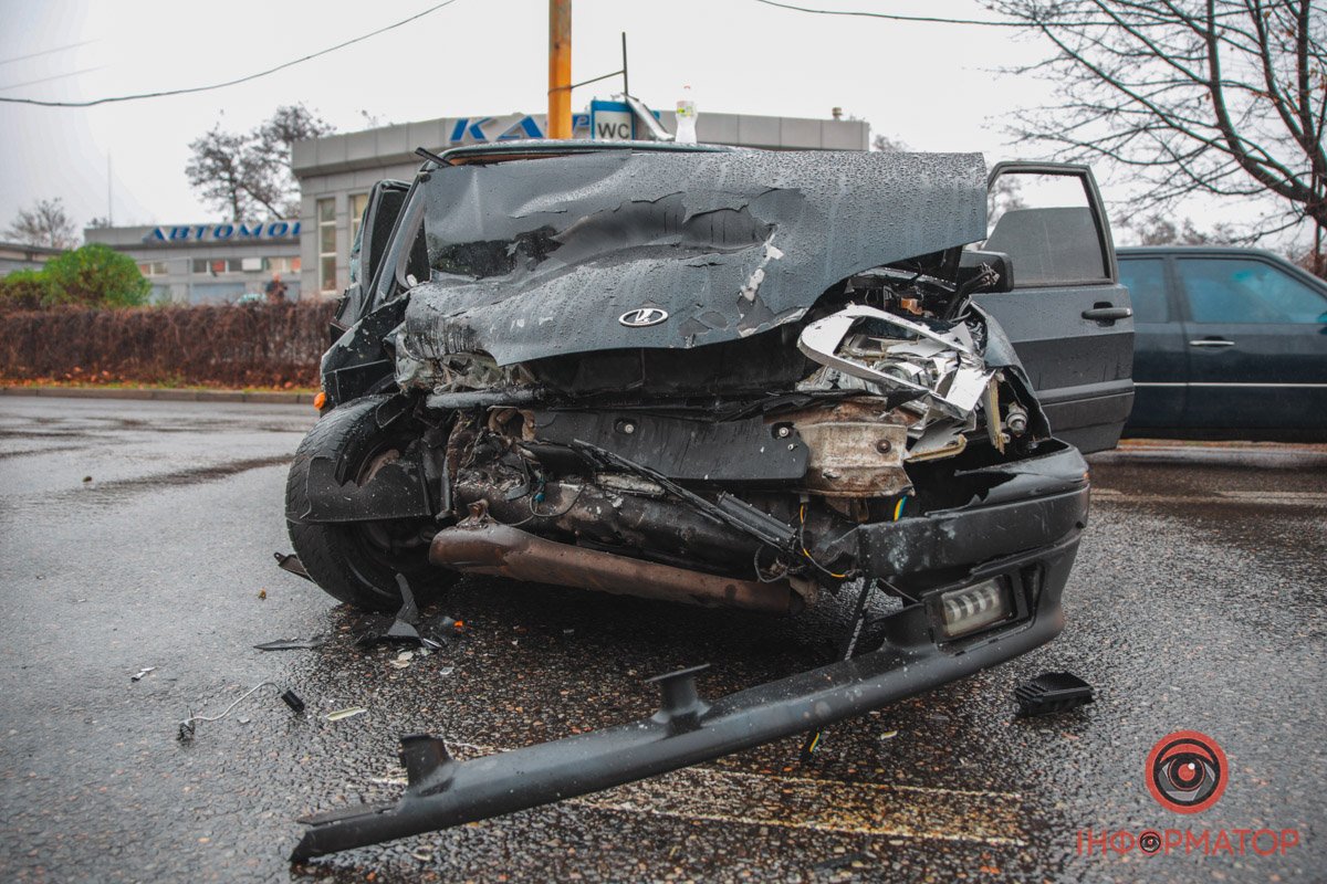 На місці працюють поліцейські На місці працюють поліцейські