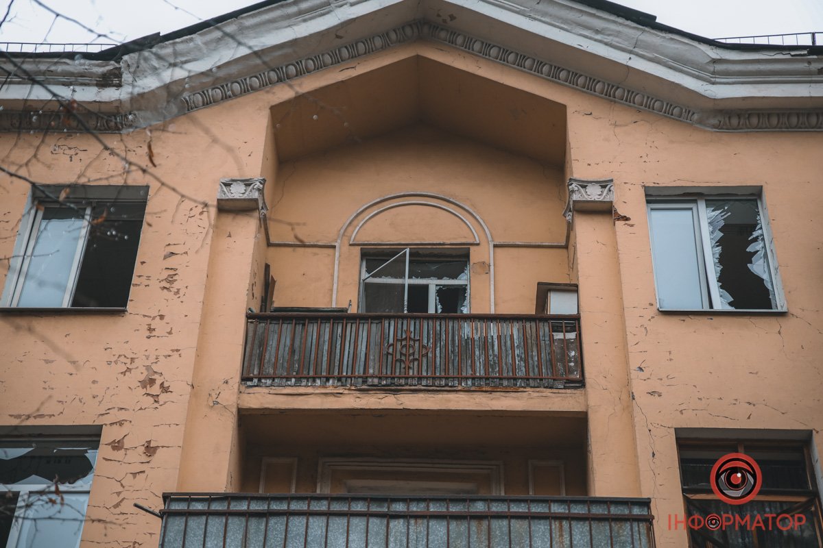 У будинках вибило шибки та двері