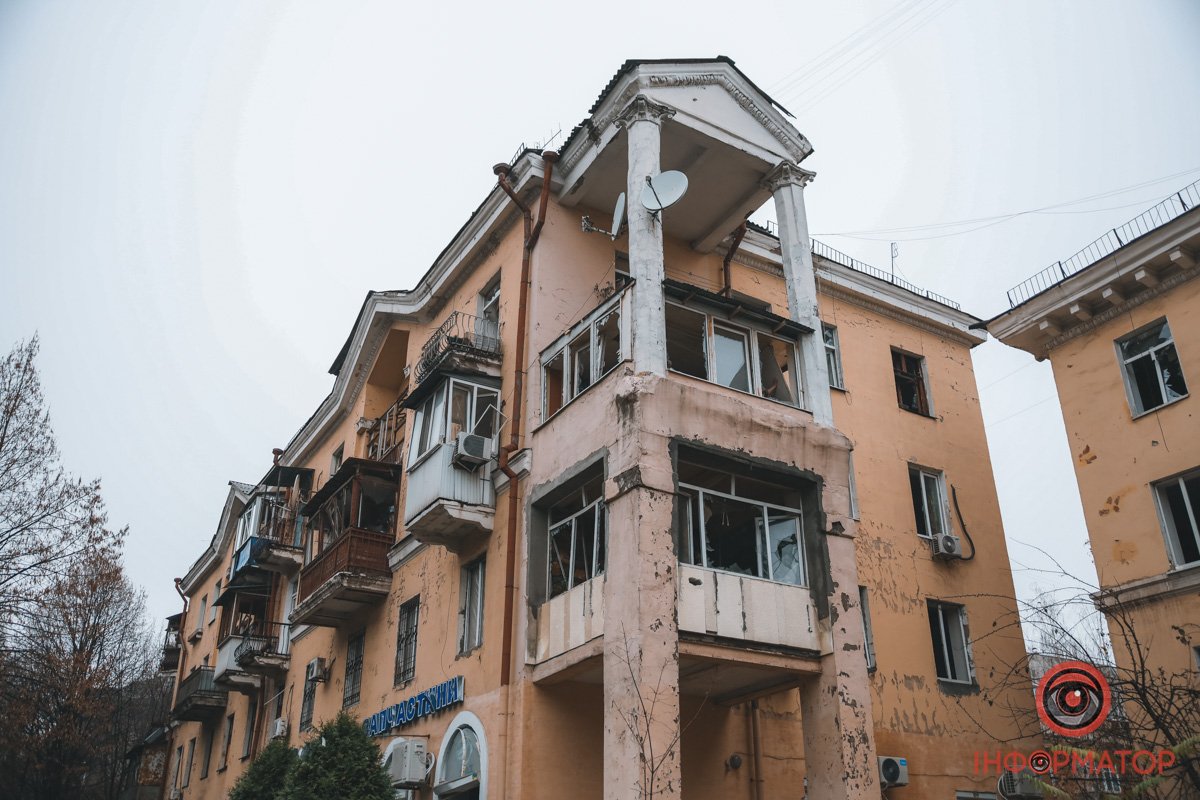 Вибуховою хвилею зачепило оселі людей