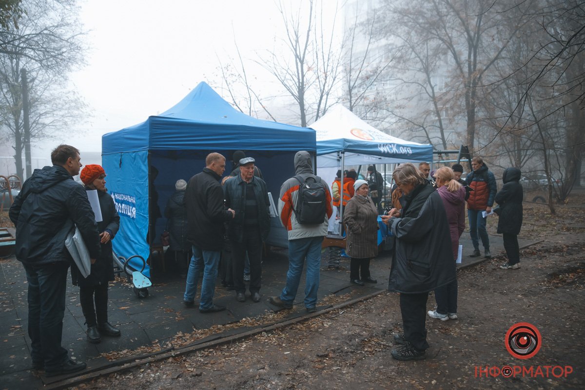 Правоохоронці приймають заяви від потерпілих