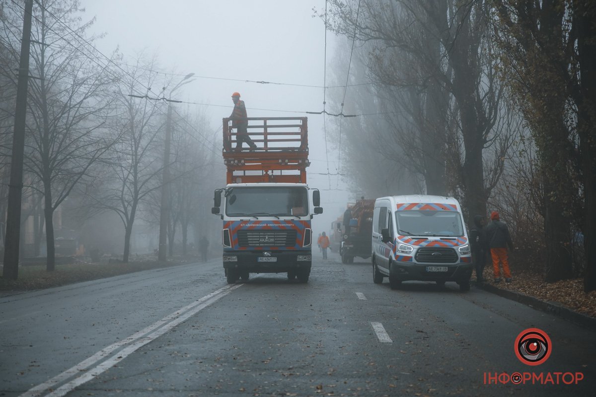 Комунальні служби усувають наслідки
