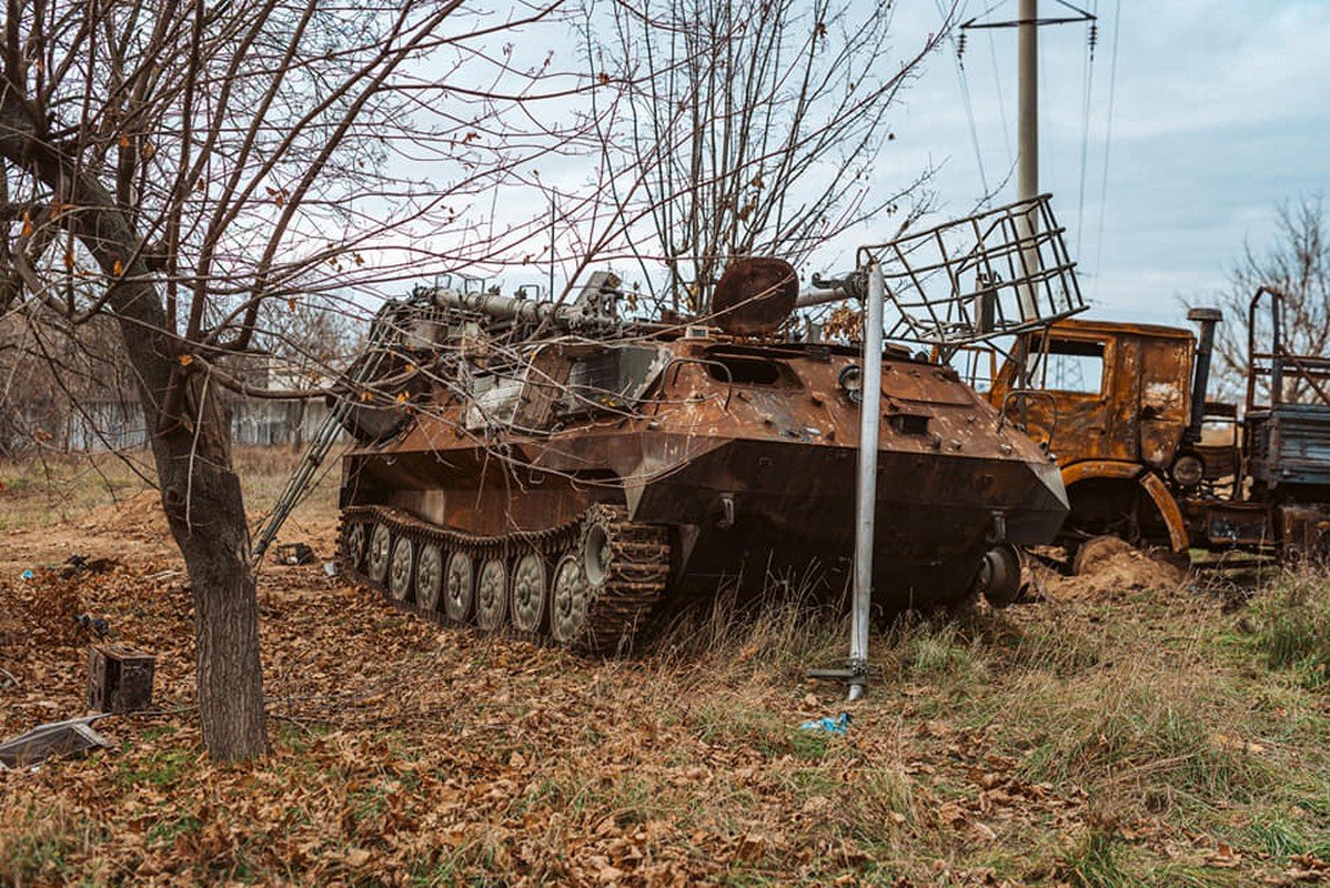 Згоріла бронетехніка Згоріла бронетехніка