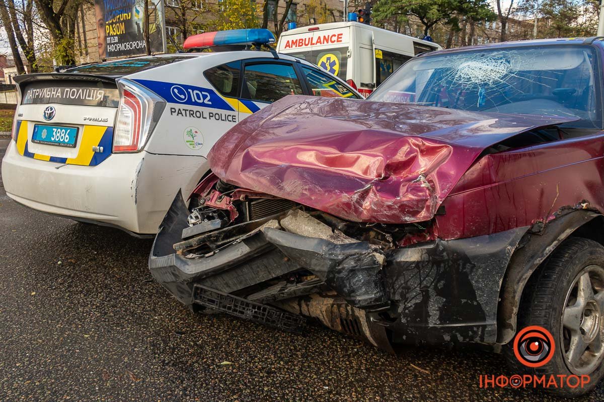 Про це повідомляє Інформатор з місця події Про це повідомляє Інформатор з місця події