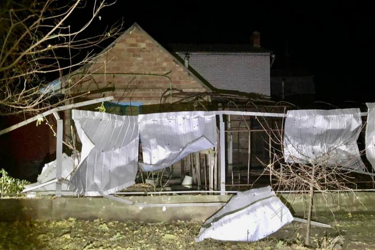 Били з РСЗВ та важкої артилерії Били з РСЗВ та важкої артилерії