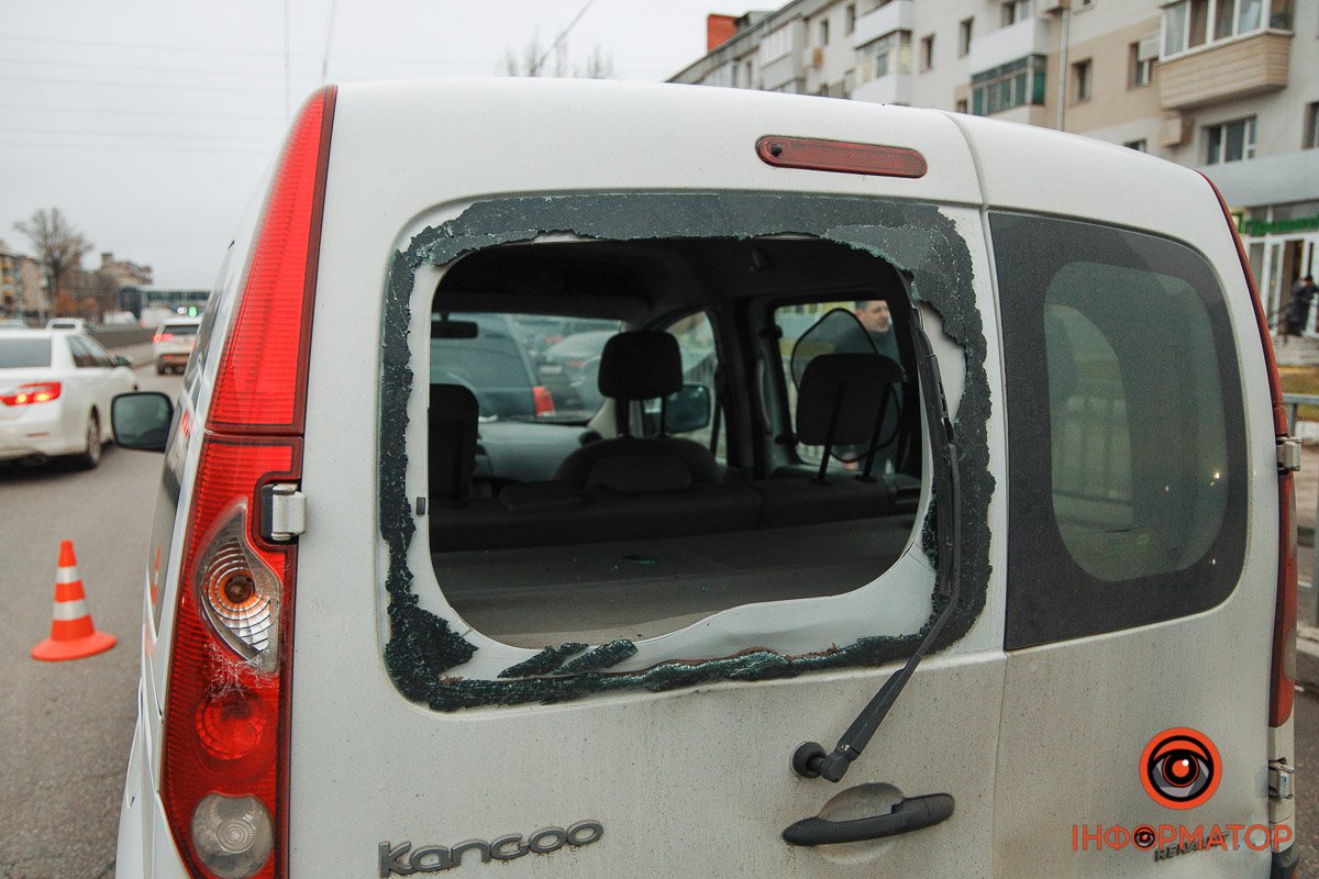 Renault отримала механічні пошкодження Renault отримала механічні пошкодження