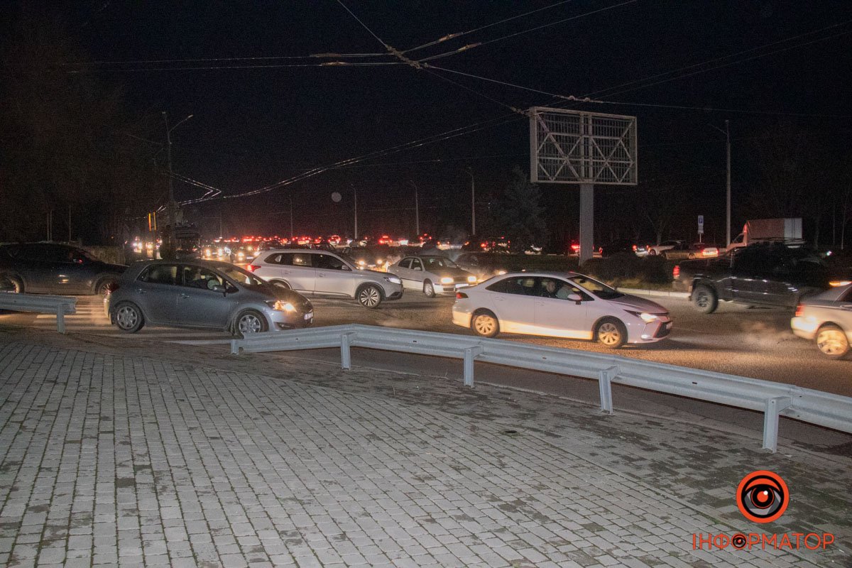 Все поспішають додому