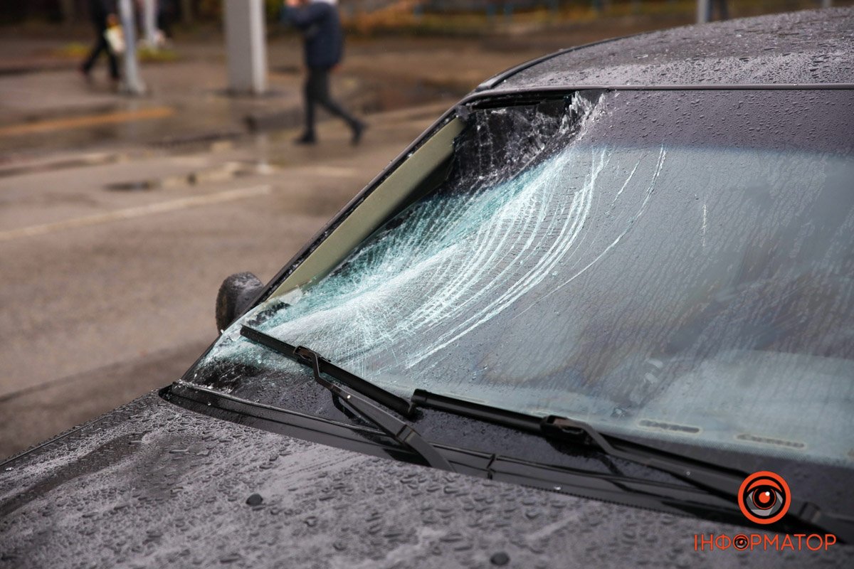 У неділю, 27 листопада, у Дніпрі на Слобожанському проспекті сталася аварія