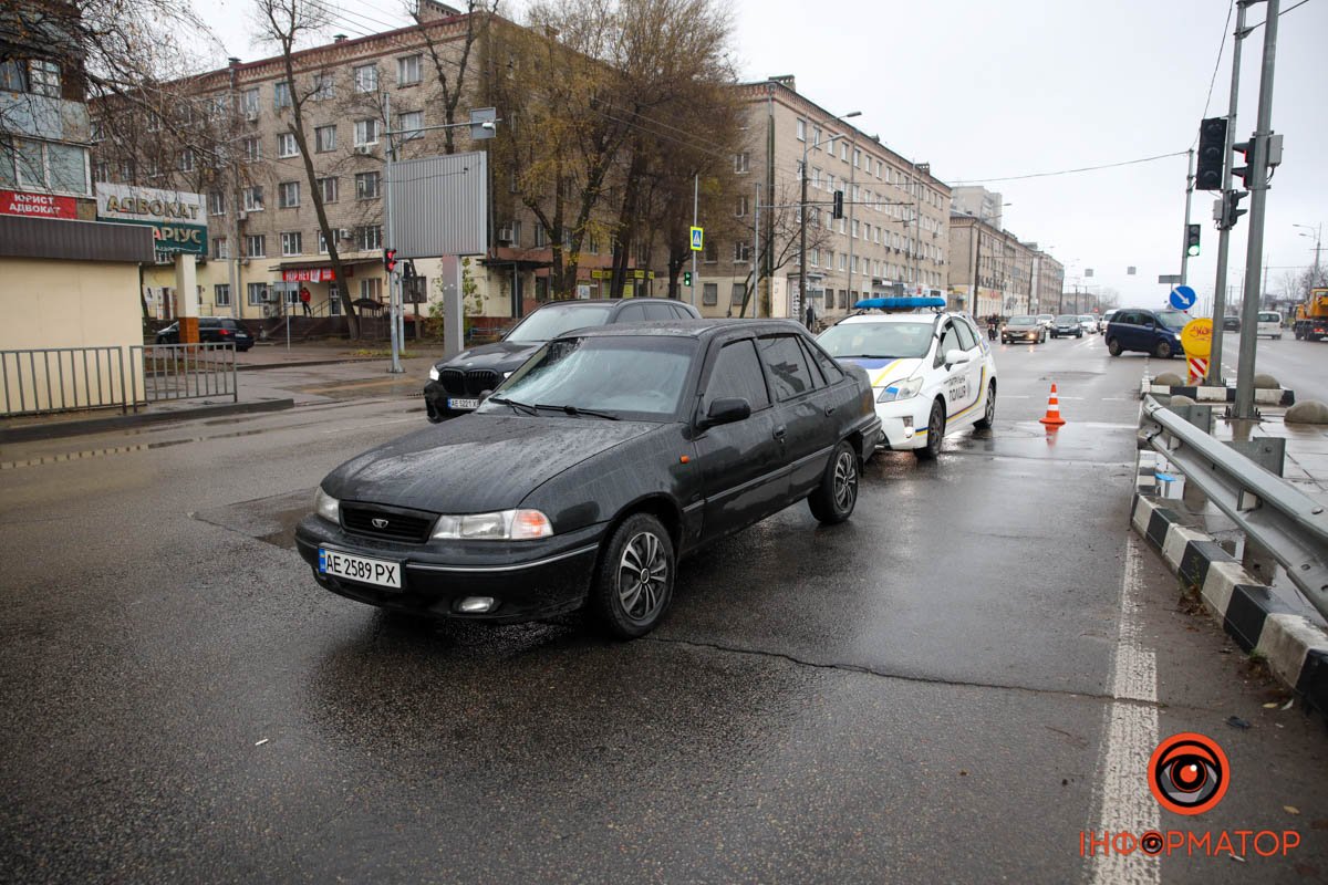 Тут на пішохідному переході Daewoo збив чоловіка похилого віку