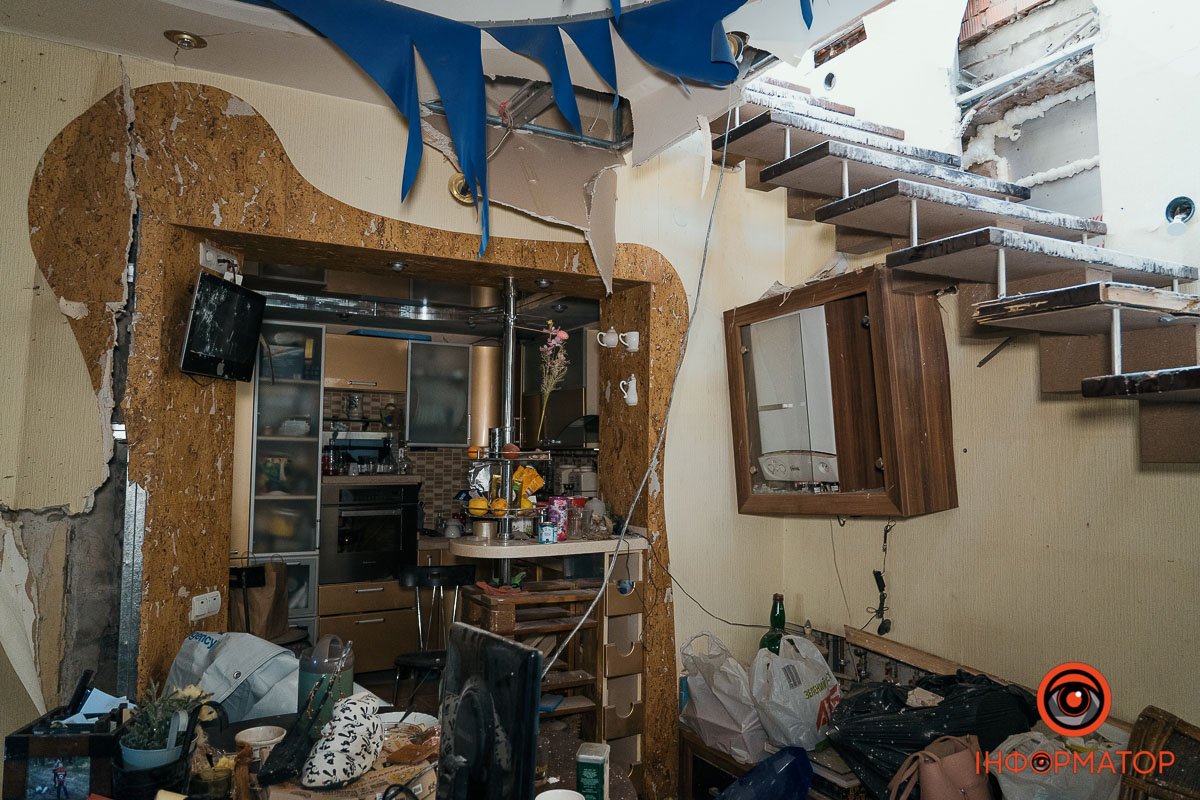 За одну мить позбутися всього За одну мить позбутися всього