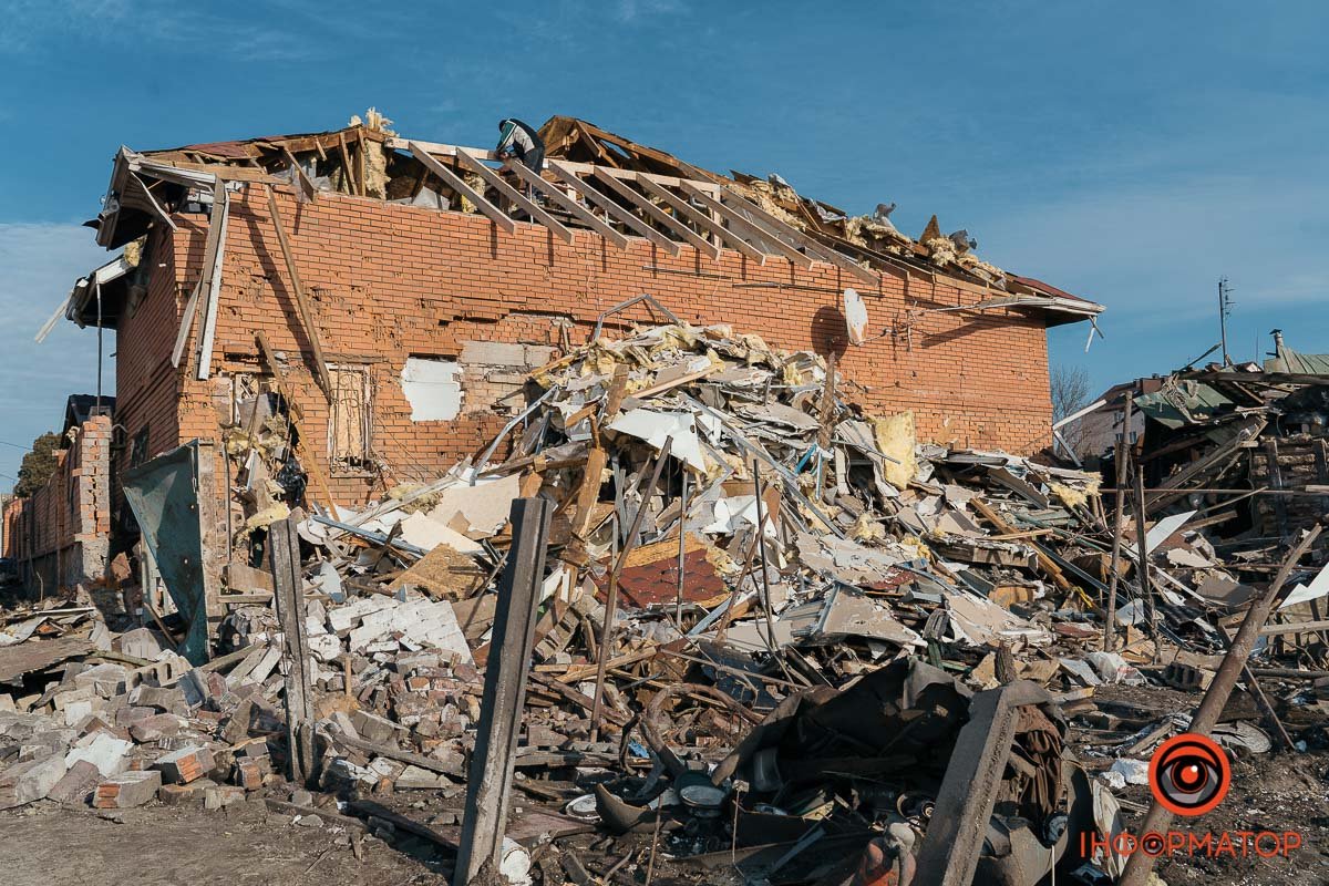Все в районі вибуху - зруйноване Все в районі вибуху - зруйноване