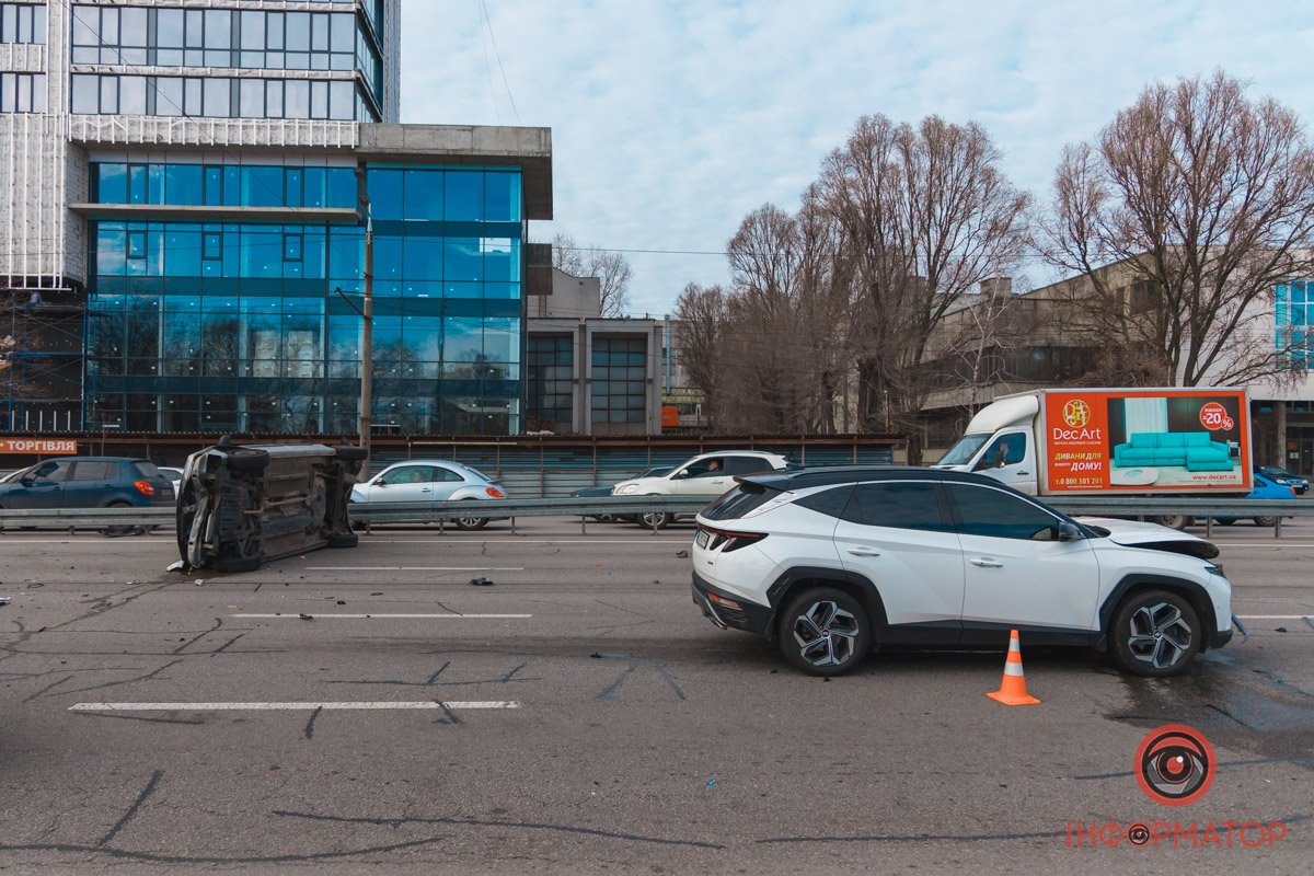 Hyundai рухався у напрямку парка Шевченка Hyundai рухався у напрямку парка Шевченка