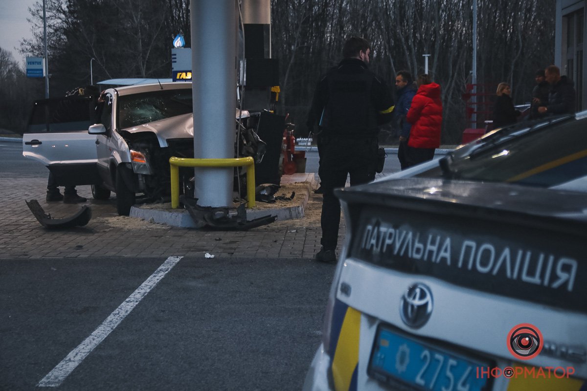 За словами керуючого АЗС, Ford рухався на великій швидкості