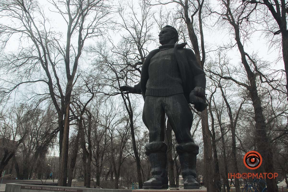 Пам'ятник Валерію Чкалову
