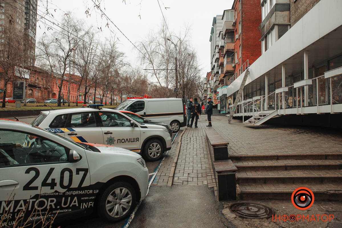 Працюють поліцейські