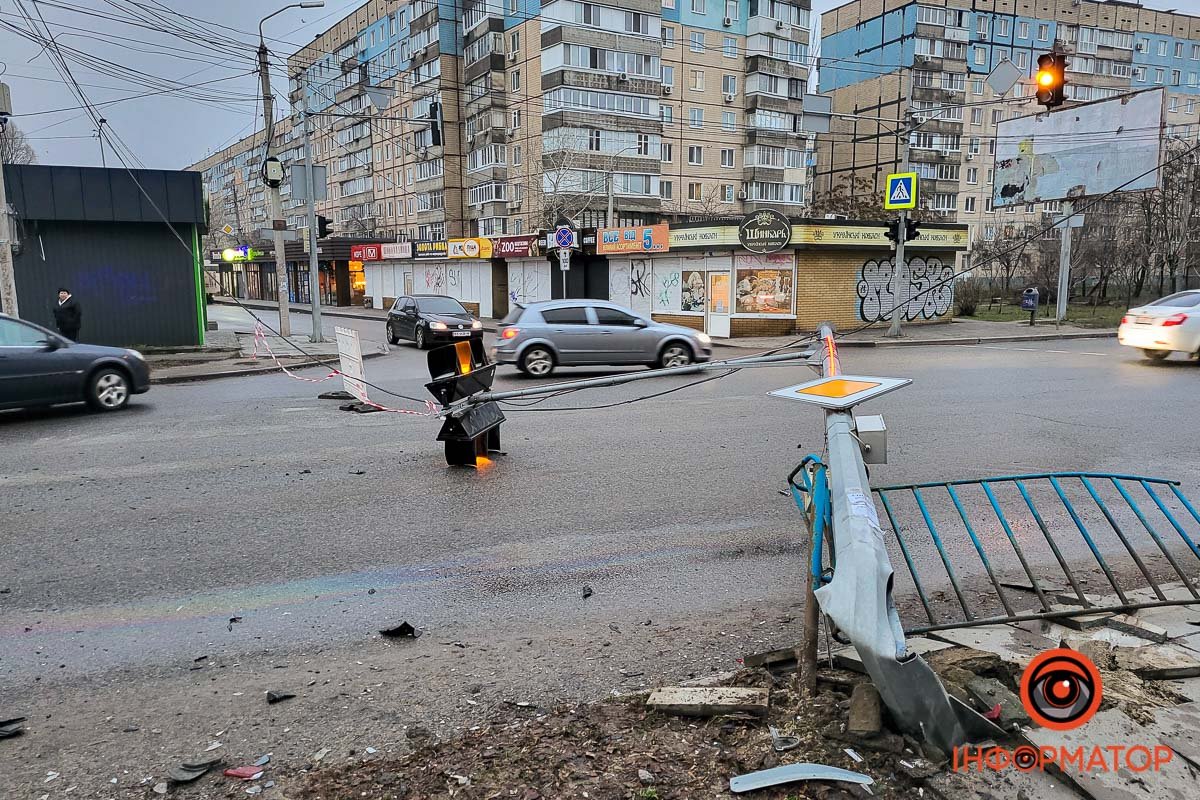 Перехрестя Метробудівської та Моніторної Перехрестя Метробудівської та Моніторної