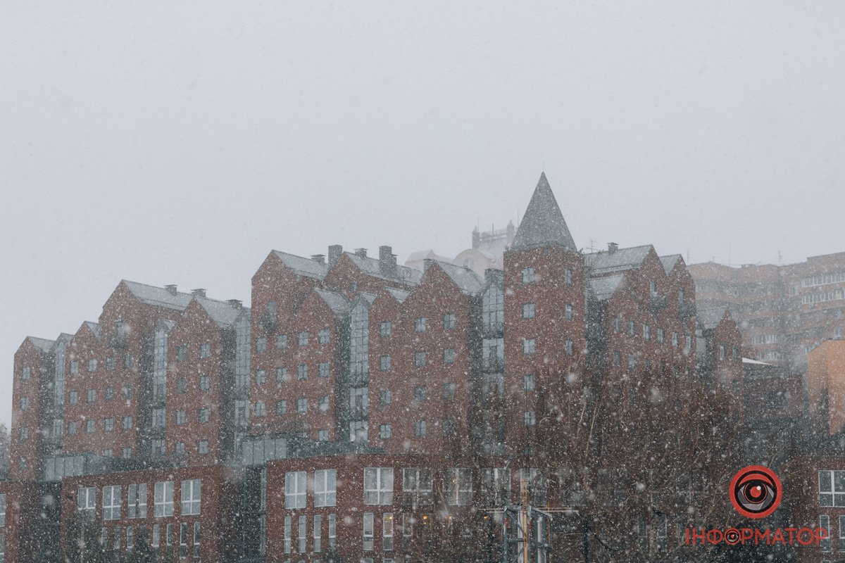 Домівки у сніжному вбранні