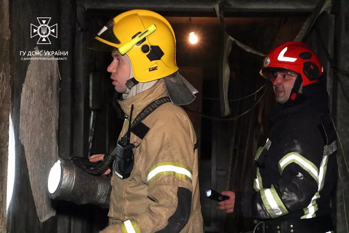 У Дніпрі на бульварі Рубіновий сталася пожежа У Дніпрі на бульварі Рубіновий сталася пожежа