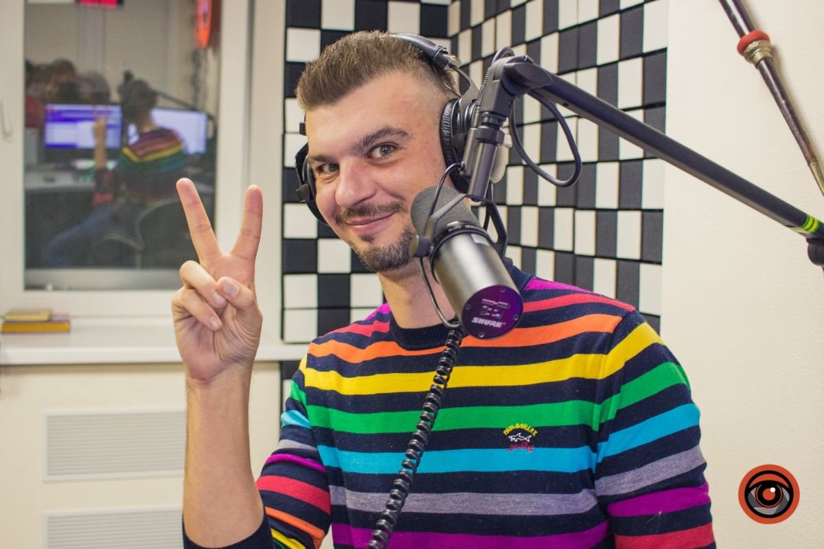 Директор Інформатор FM Дмитро Старцев Директор Інформатор FM Дмитро Старцев