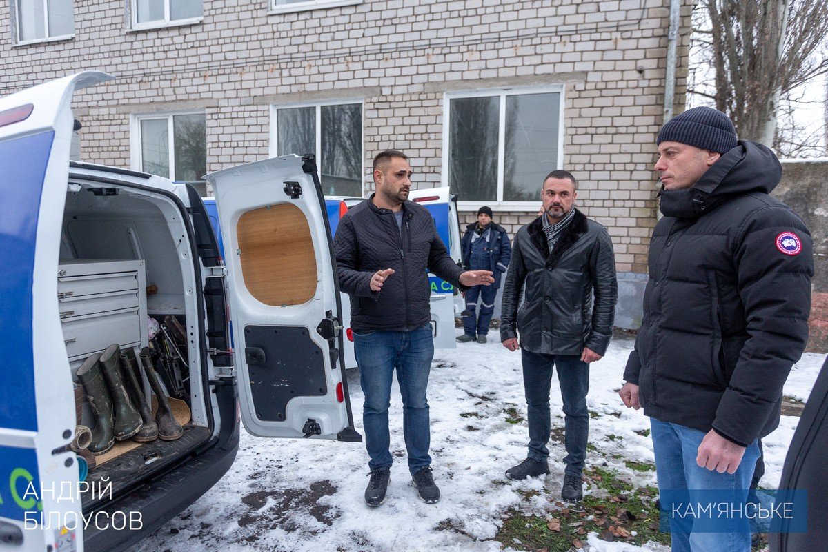 Цього року в Кам'янському для КП «Добробут» закупили 8 тракторів Цього року в Кам'янському для КП «Добробут» закупили 8 тракторів