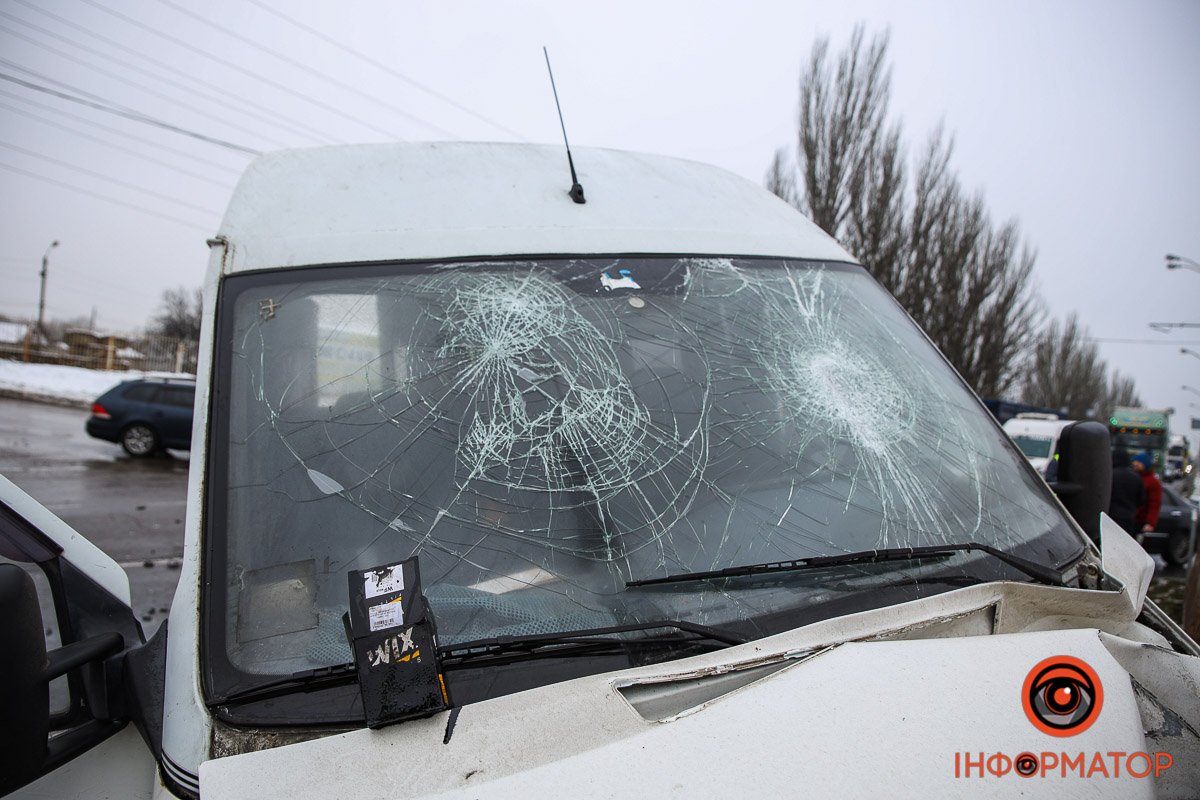 Рух по Донецькому шосе в бік вулиці Калинової ускладнений Рух по Донецькому шосе в бік вулиці Калинової ускладнений