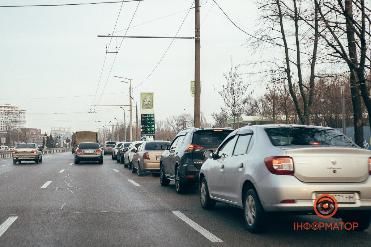 Черзі й кінця не видно Черзі й кінця не видно