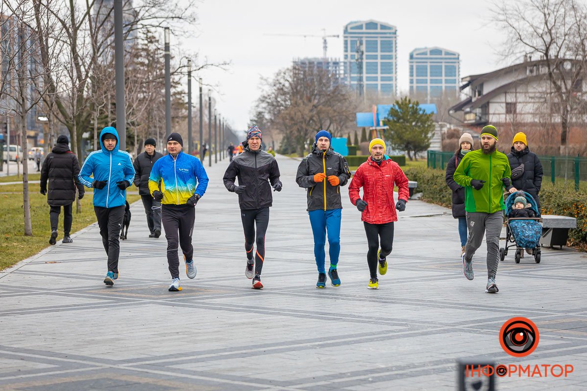 Мужні чоловіки Мужні чоловіки