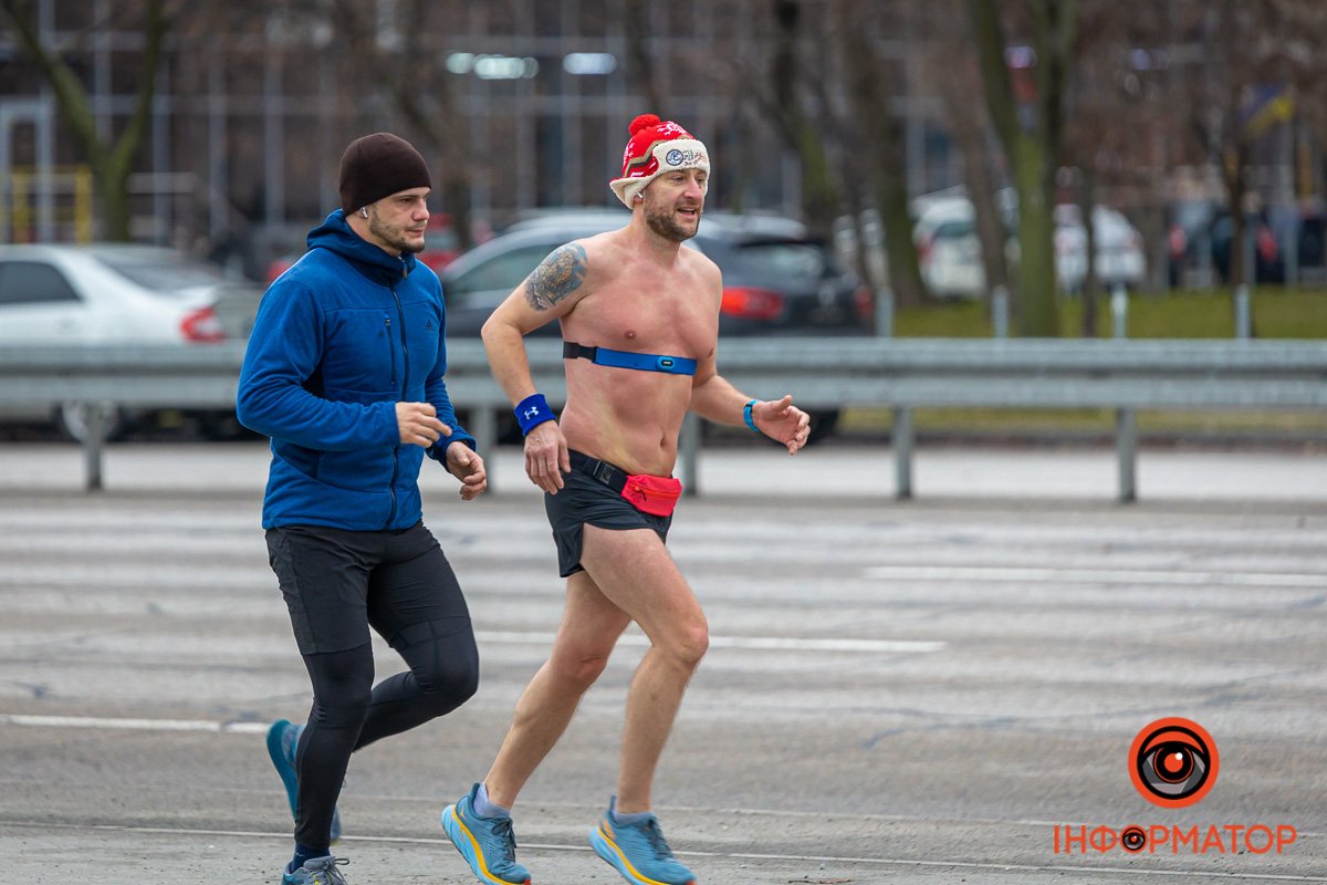 На вулиці "спекотно" На вулиці "спекотно"