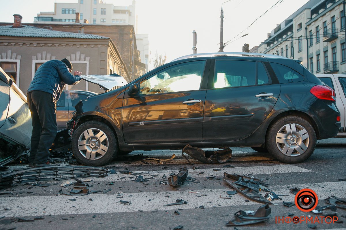 Зачепив Ford Зачепив Ford