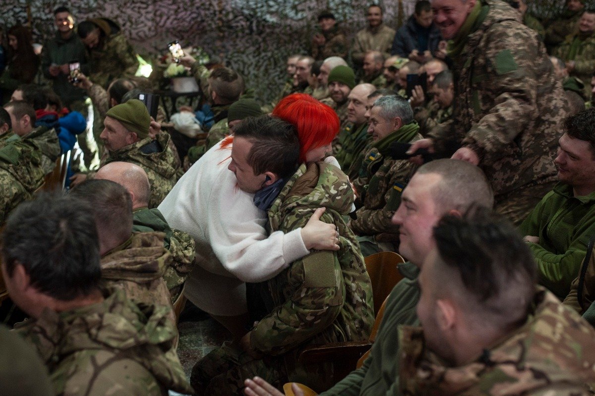 Теплі обійми