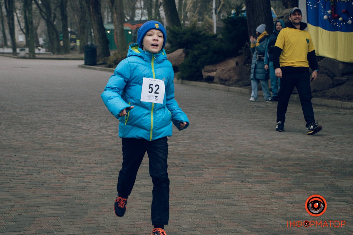 Кожен біг 100 чи 400 метрів Кожен біг 100 чи 400 метрів