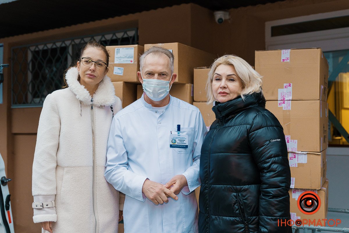 Компанія “АТБ” передала нову партію хірургічного обладнання лікарні імені Мечникова
