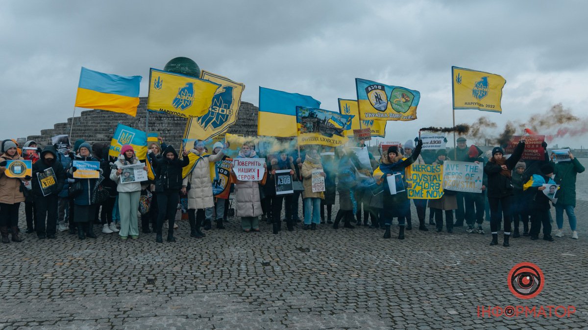 Свята в полоні: в Дніпрі пройшла акція на підтримку полонених Захисників "Азовсталі"