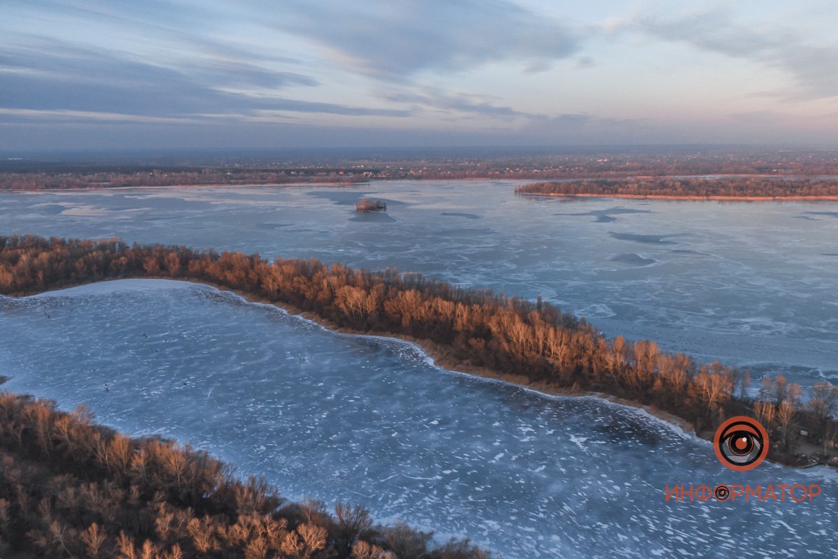 Промерзлий Дніпро Промерзлий Дніпро