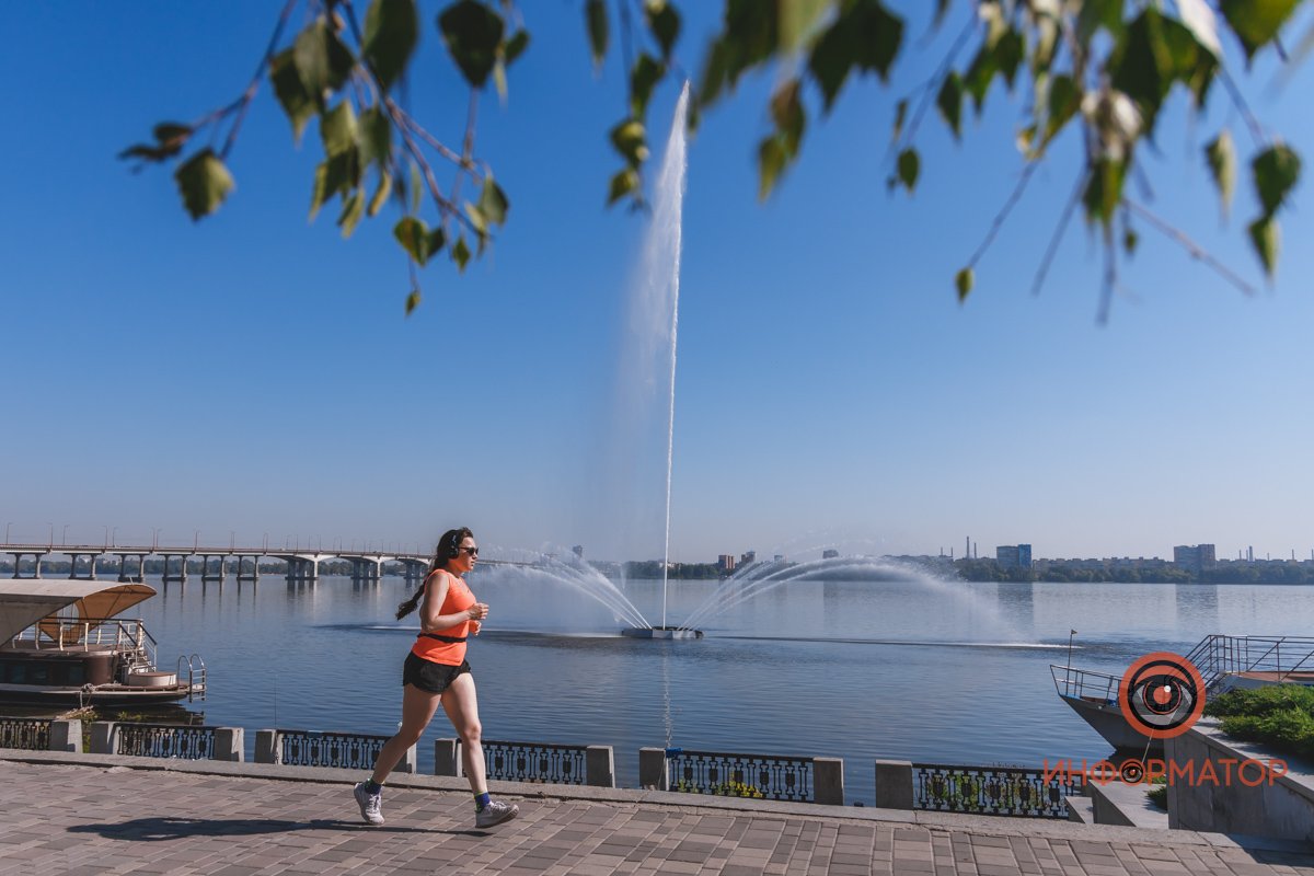 Фонтан "Білий лебідь" Фонтан "Білий лебідь"