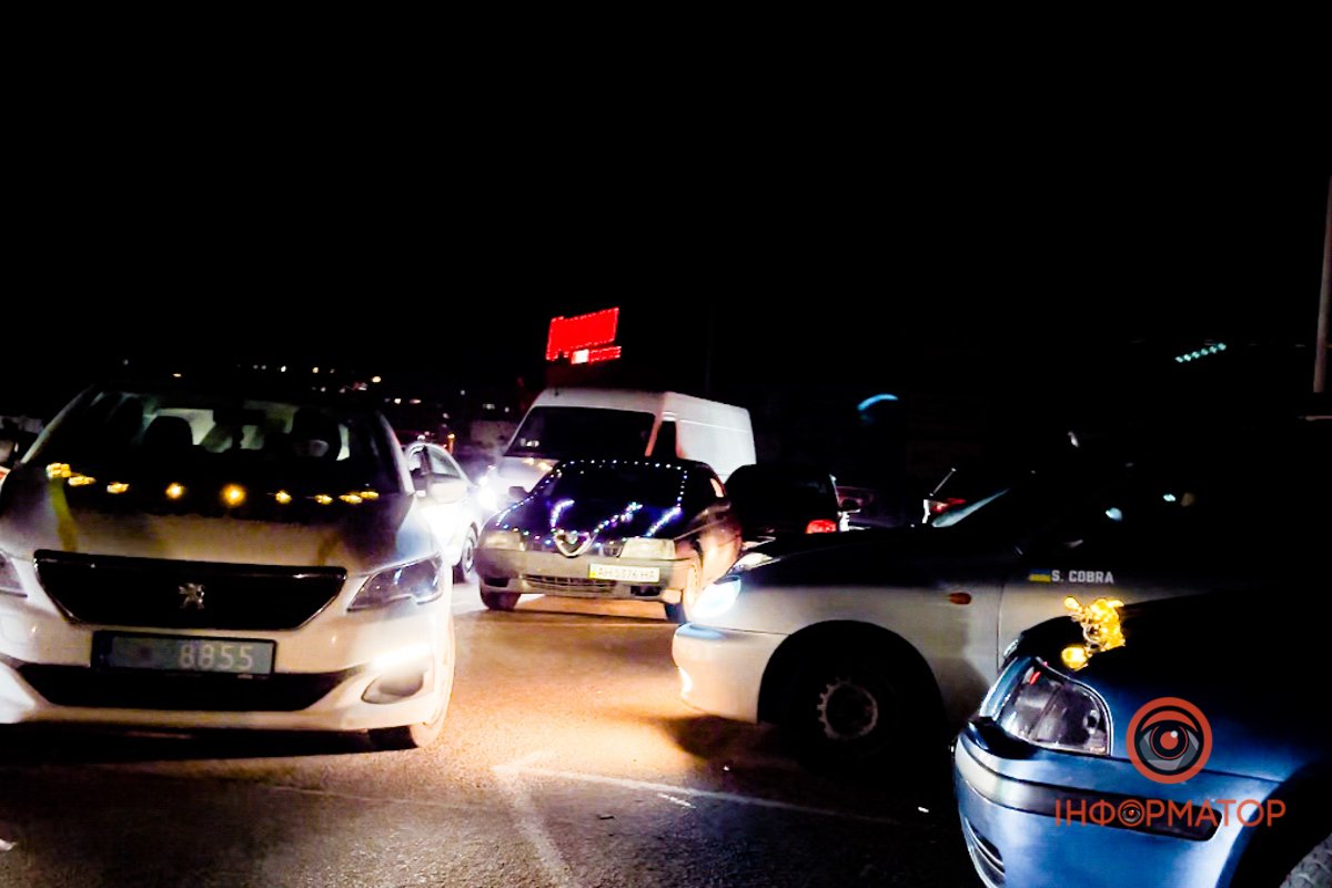 Сотні машин