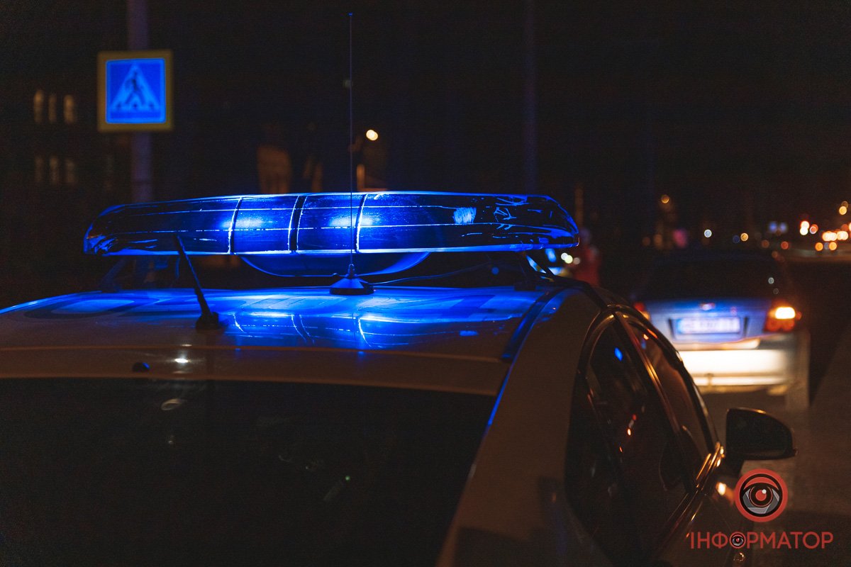 Водії, будь ласка, будьте пильними на дорозі Водії, будь ласка, будьте пильними на дорозі