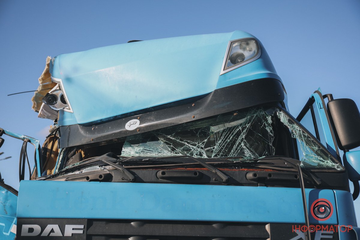 Понівечена кабіна