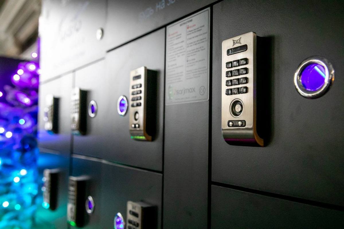 Так виглядають безкоштовні зарядні пристрої Так виглядають безкоштовні зарядні пристрої