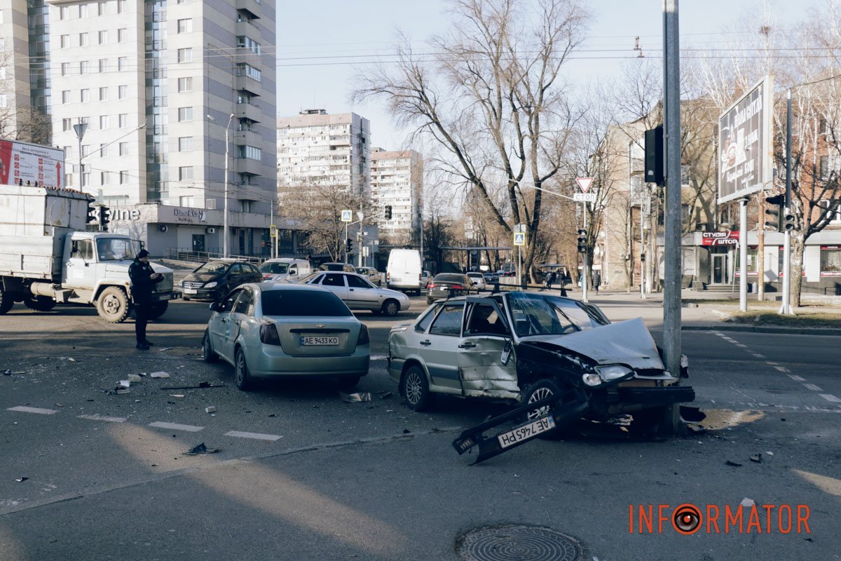 Дотримуйтесь ПДР