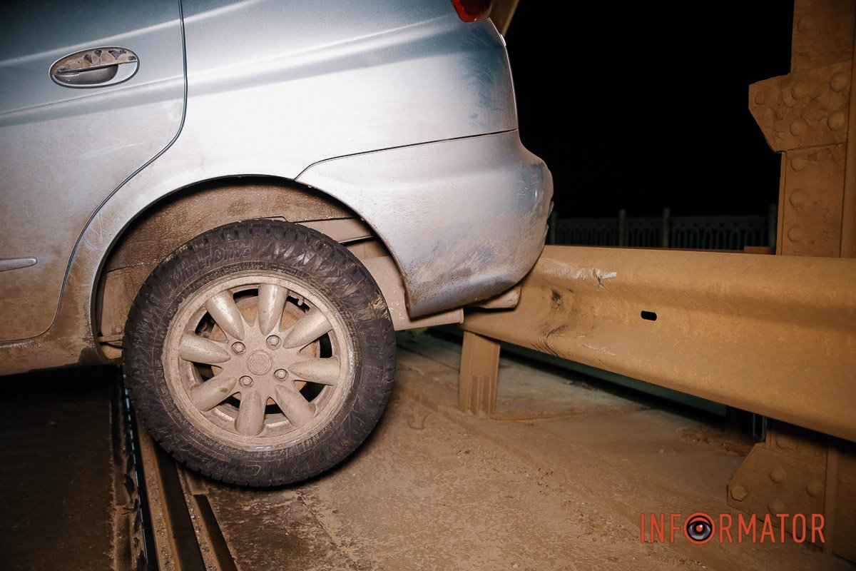 Машина отримала пошкодження 