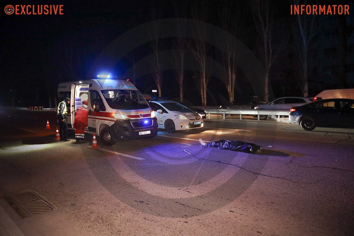 Близько 19:15