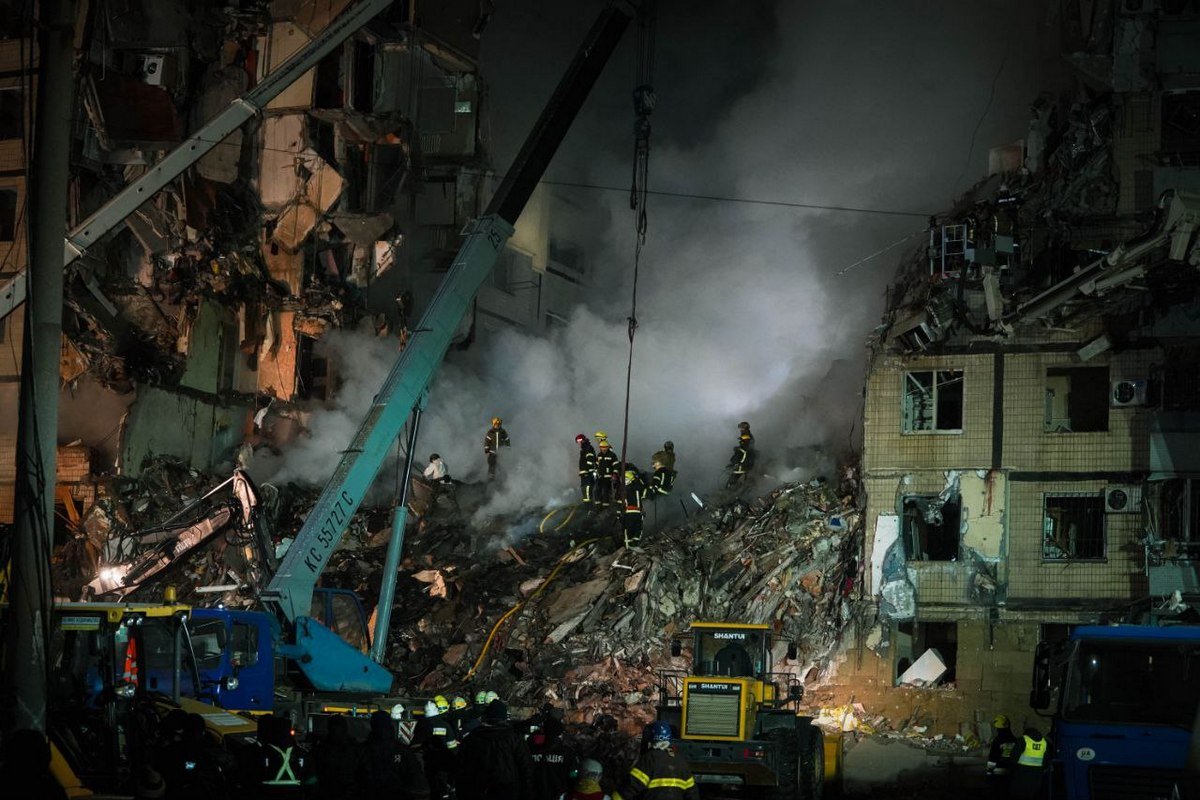 Загиблих вже 17, пошукові роботи тривають