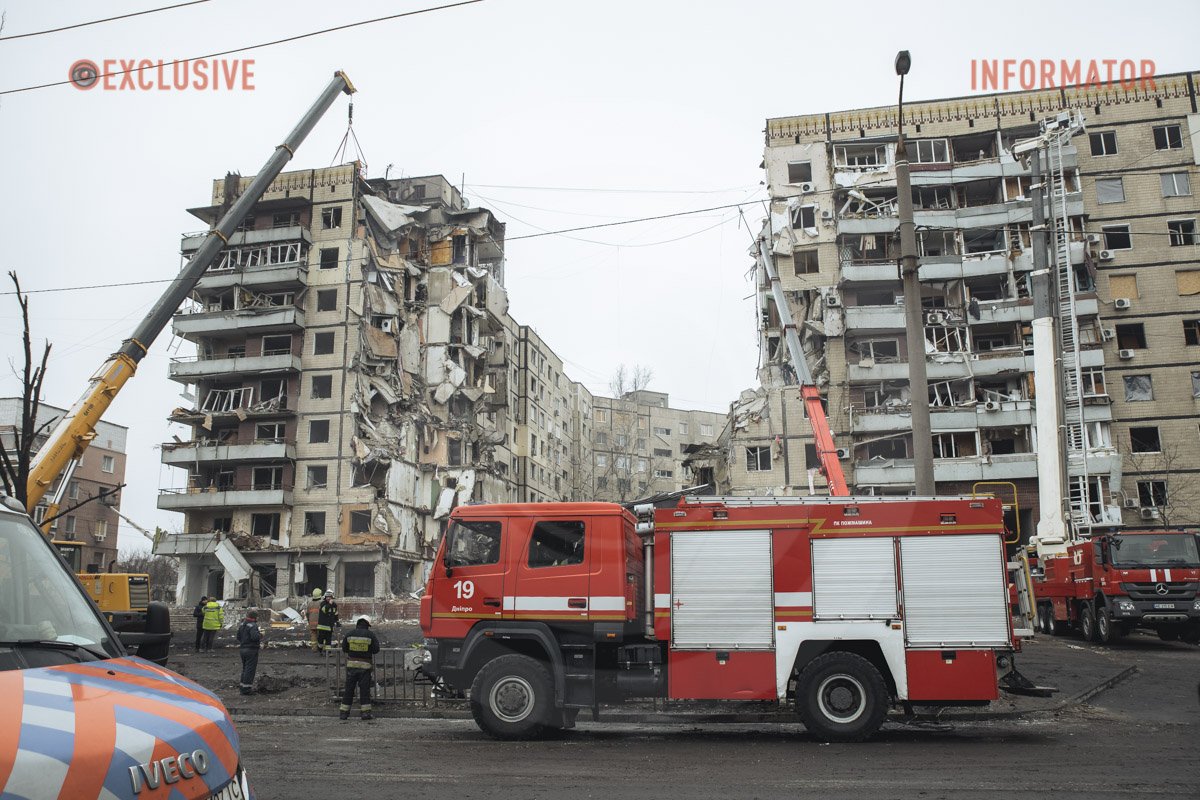 Операція триває понад 40 годин Операція триває понад 40 годин