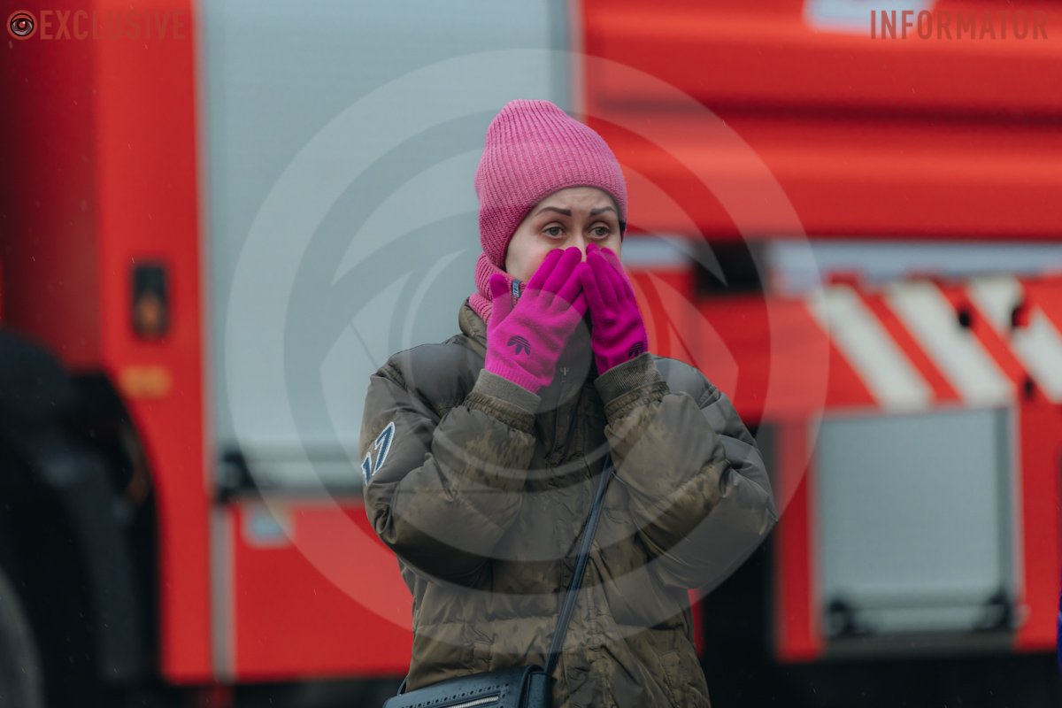 Власниця тварини чекала на вулиці Власниця тварини чекала на вулиці