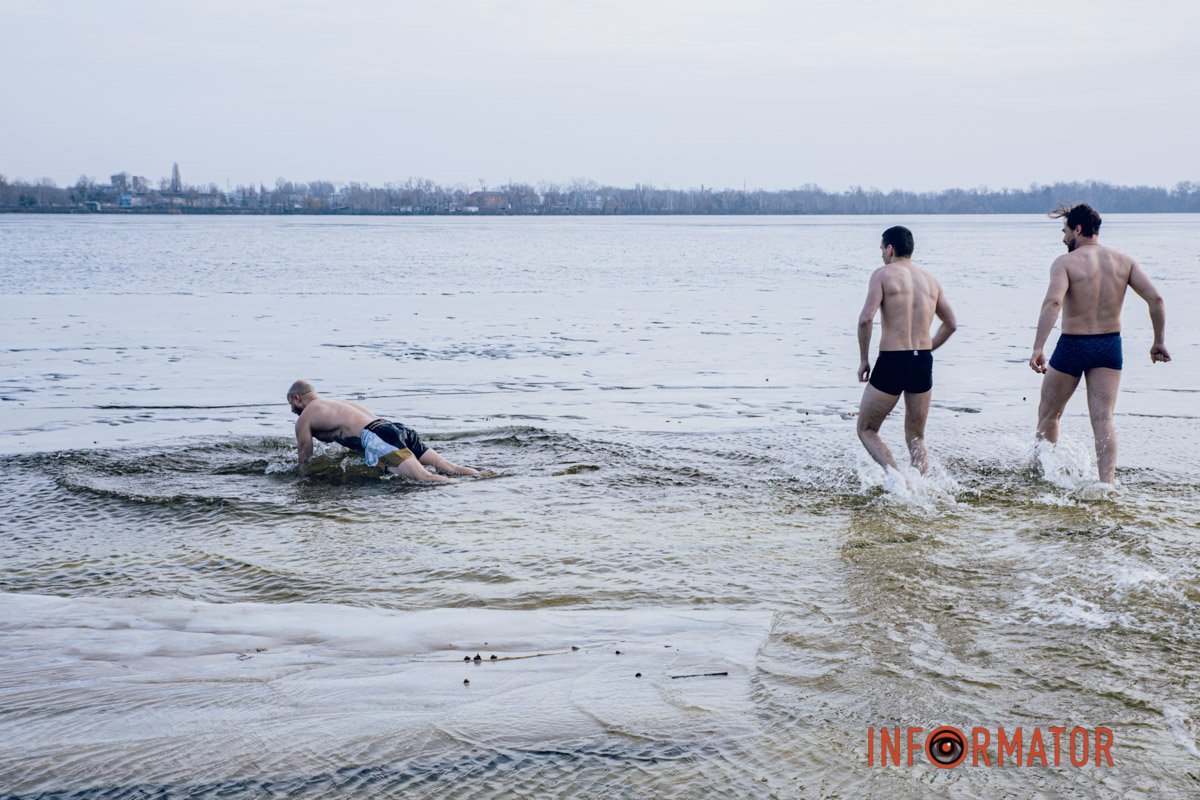 Приходили компанії друзів