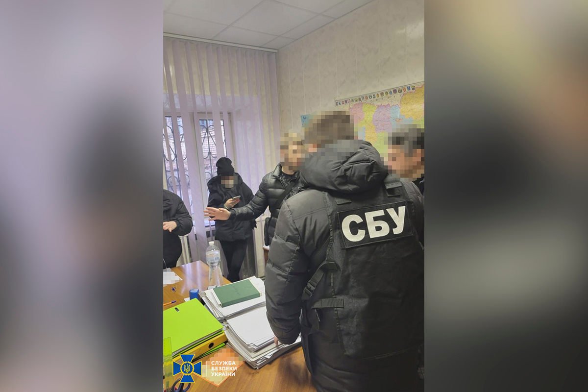 Одне з дніпровських підприємств мало афілійовану структуру з виробничими потужностями у Херсонській област Одне з дніпровських підприємств мало афілійовану структуру з виробничими потужностями у Херсонській област